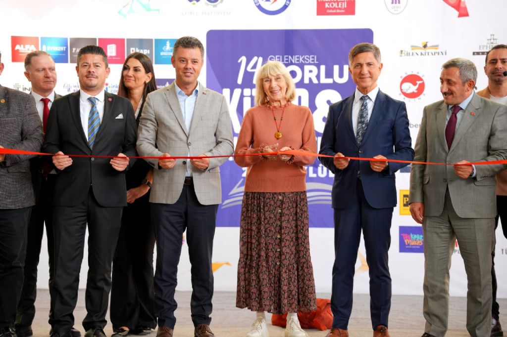 14. ÇORLU KİTAP FUARI SONA ERDİ