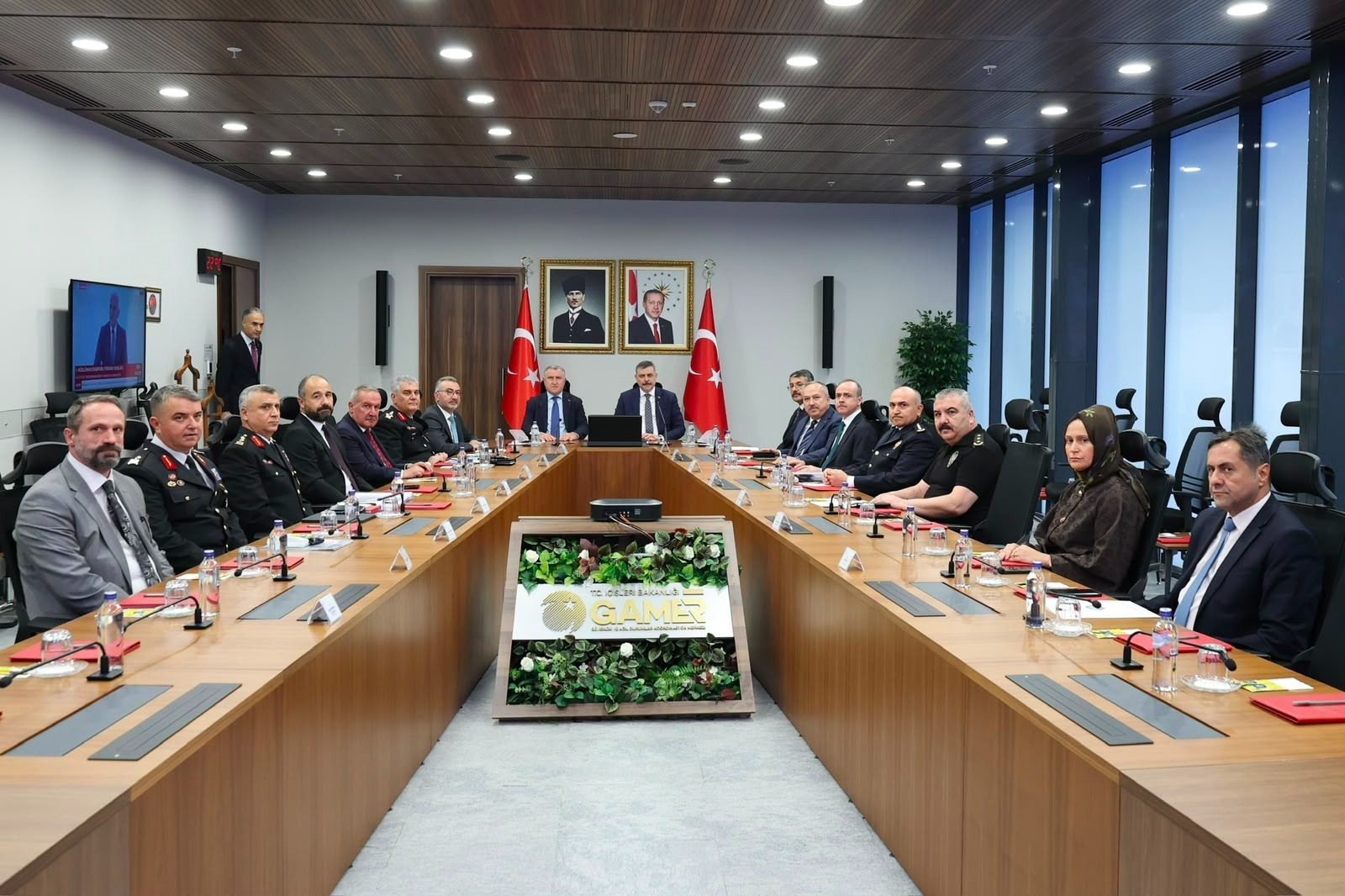 2026-2027 Eğitim-Öğretim Yılı Öncesi Üniversite ve Öğrenci Yurtlarında Güvenlik Tedbirleri Değerlendirildi
