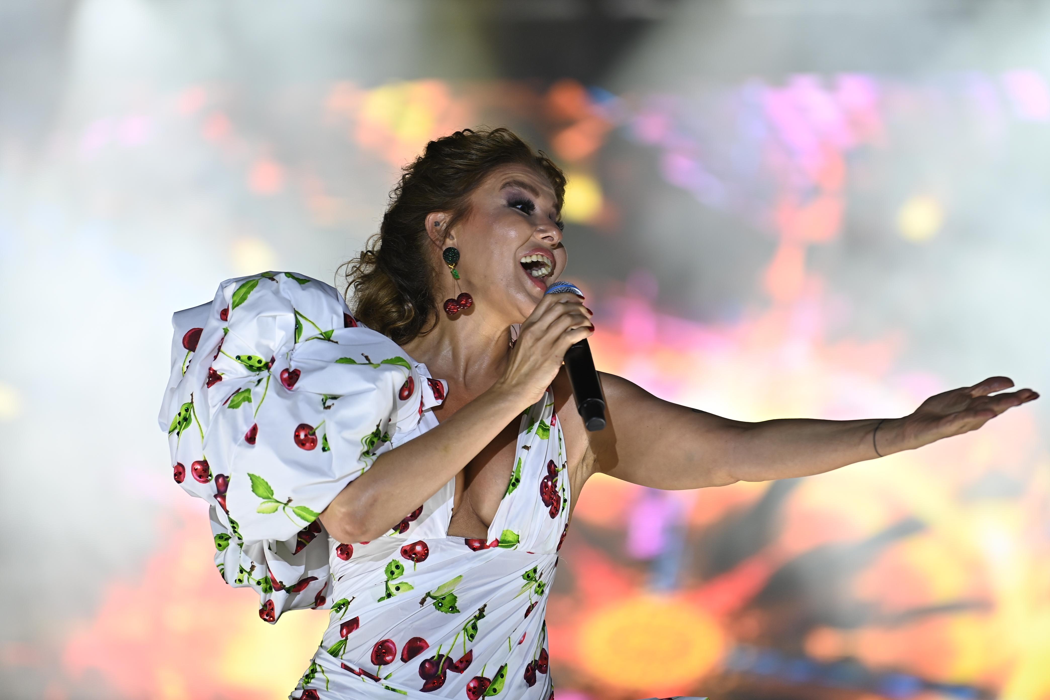 59. Uluslararası Kiraz Festivali Gülben Ergen konseriyle sona erdi