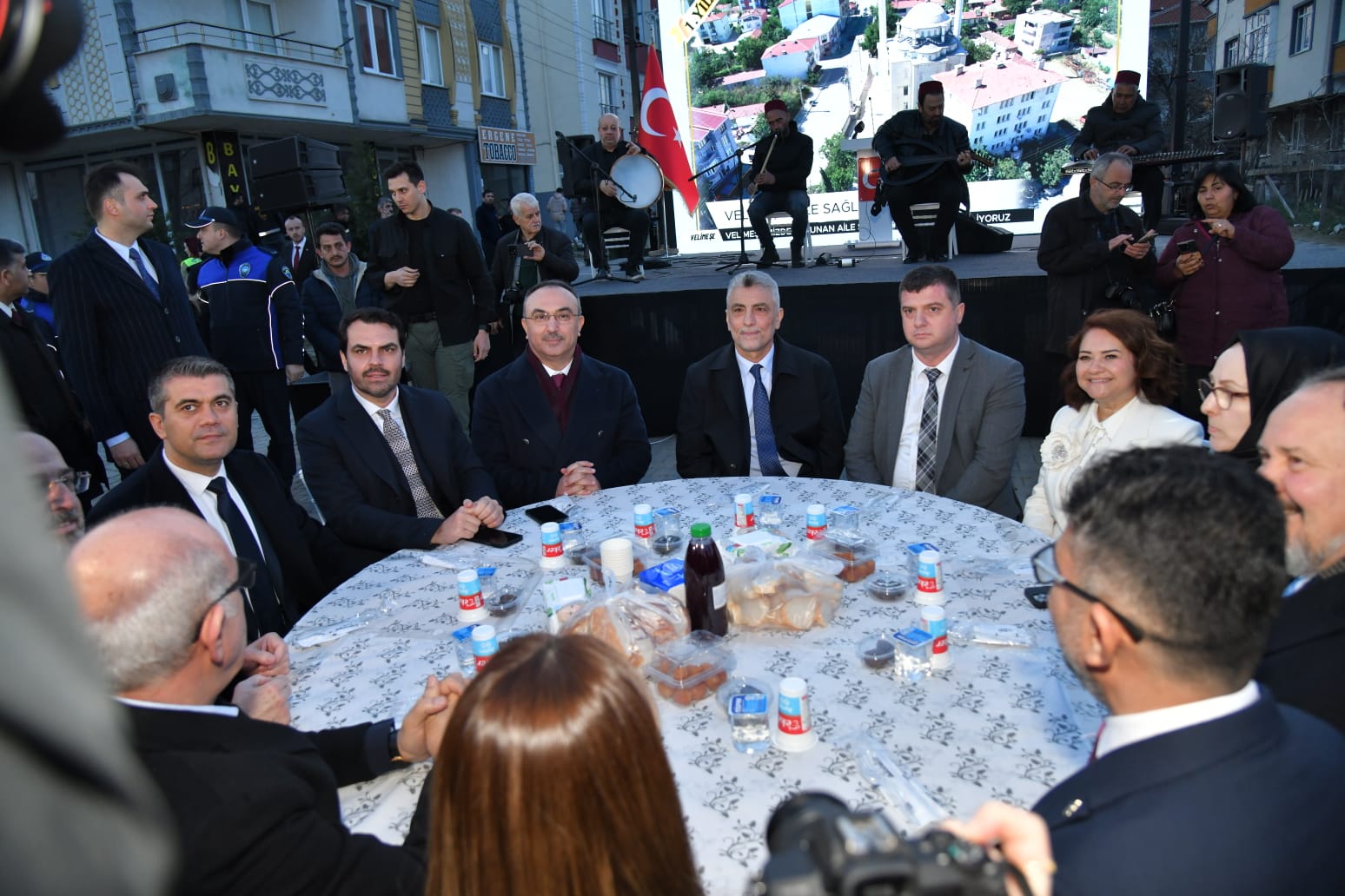 Bakan Bolat Ergene Belediyesinin Düzenlediği İftara Katıldı