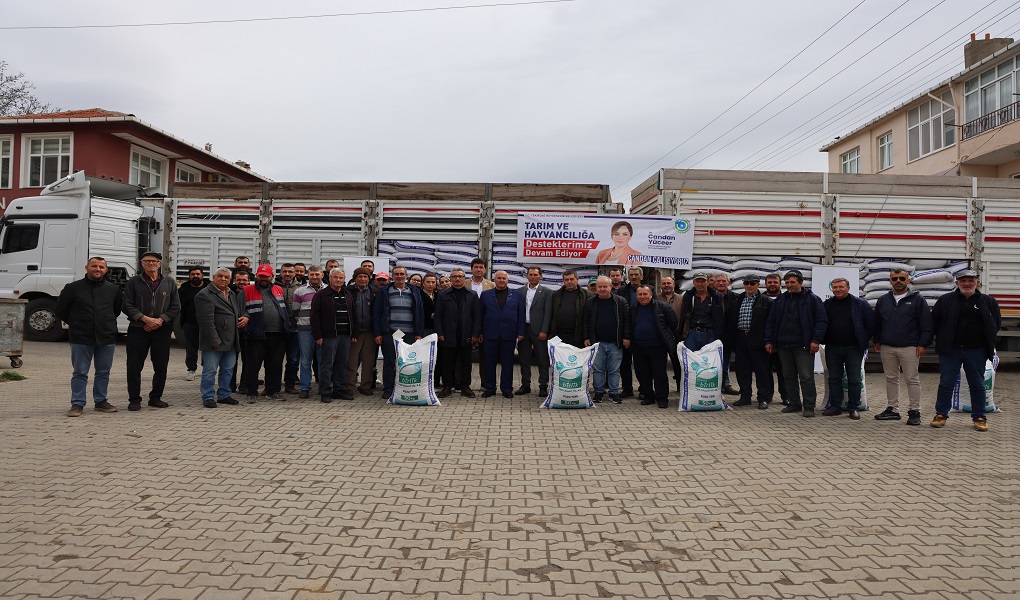 BÜYÜKŞEHİRDEN, ÜRETİCİLERE KUZU-OĞLAK YEMİ DESTEĞİ