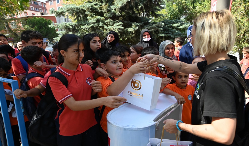 TEKİRDAĞ'DA EĞİTİME CANDAN DESTEK