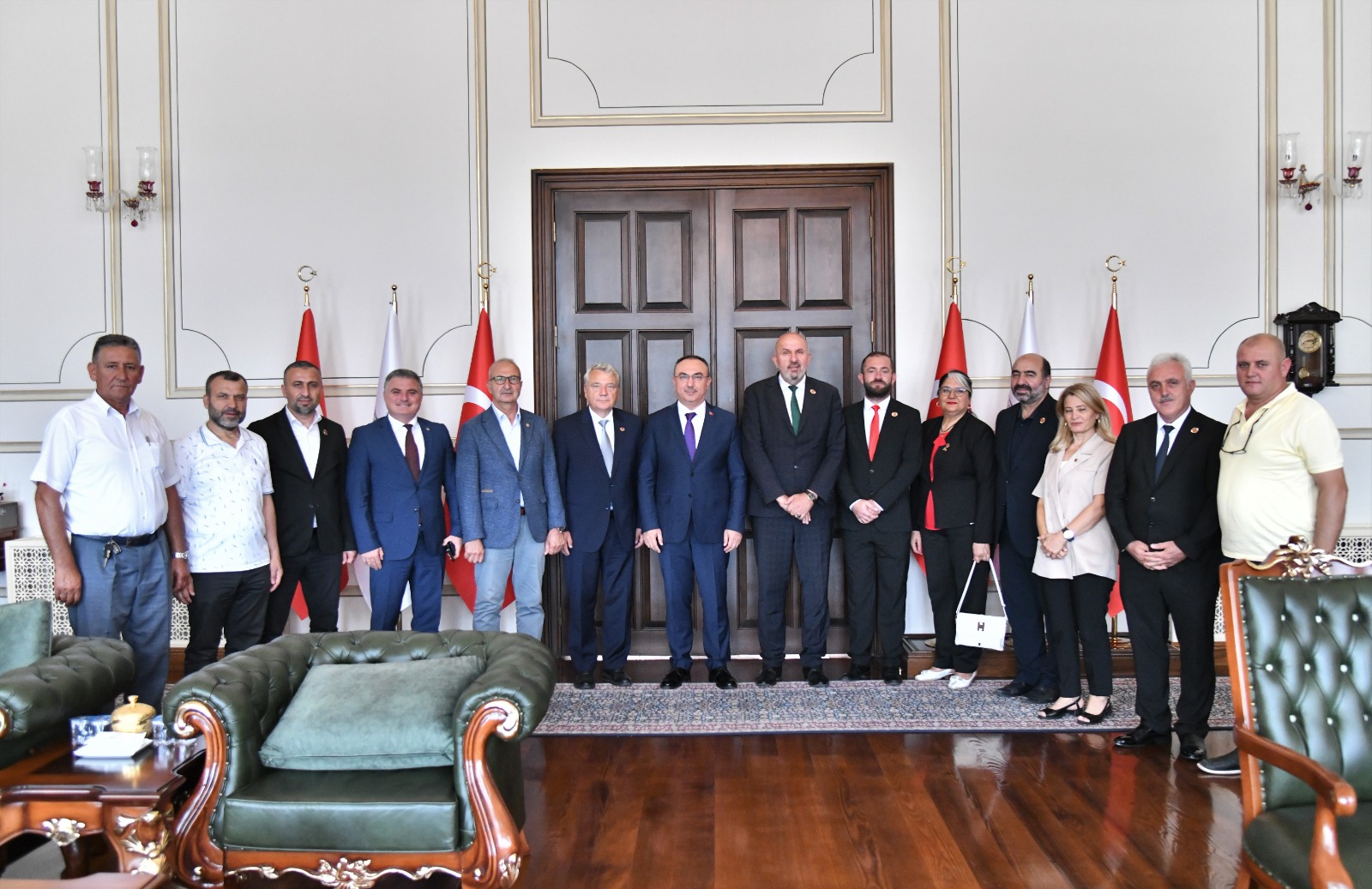 Türkiye Muhtarlar Konfederasyonu Başkanı Vali Soytürk’ü Ziyaret Etti