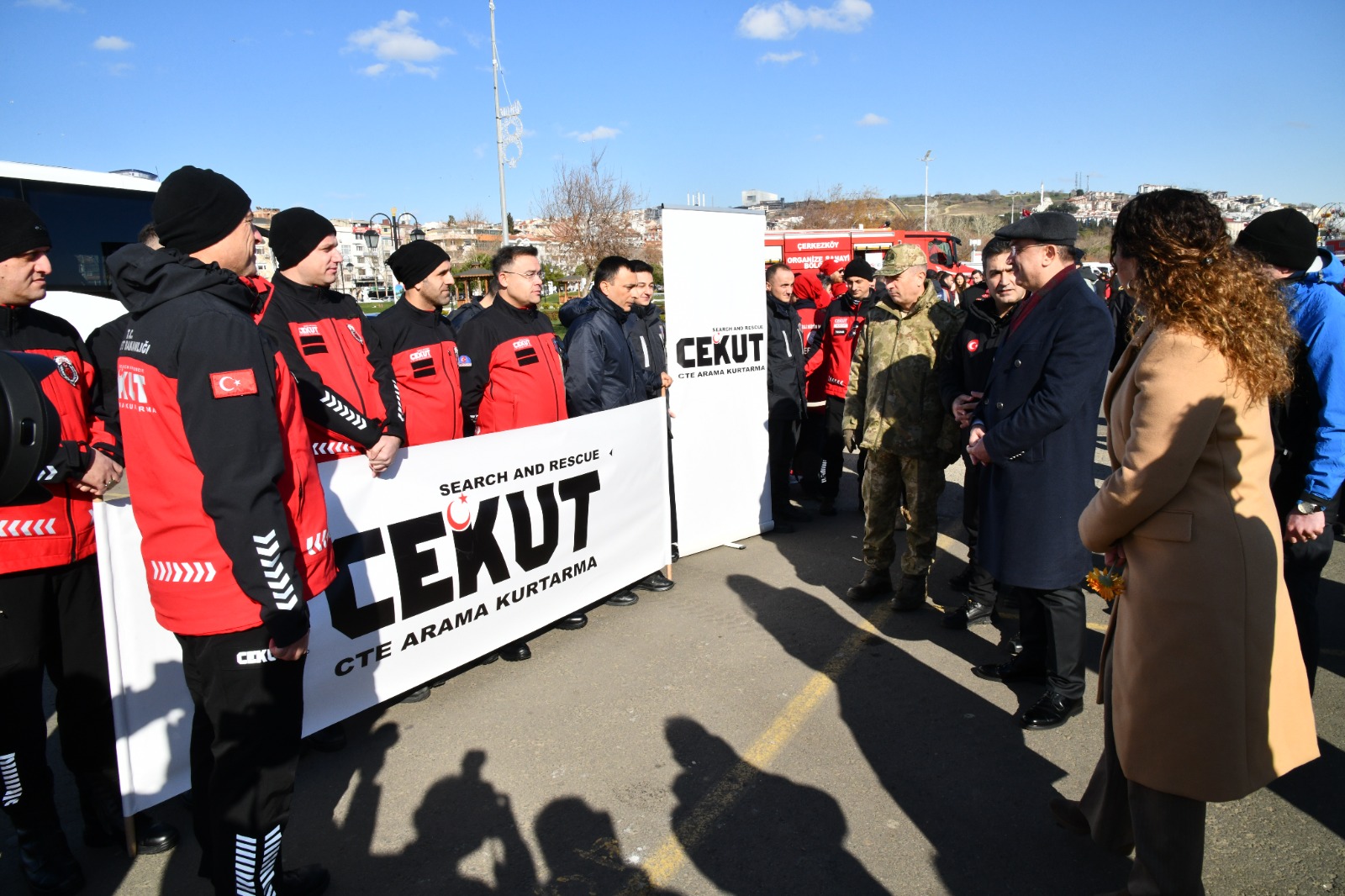 Vali Soytürk Akredite Ekiplerin Malzeme ve Ekipman Sergisi’ni Ziyaret Etti