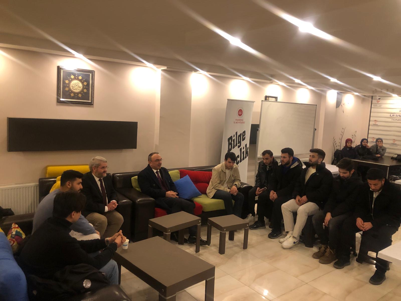 Vali Soytürk Değirmenaltı Diyanet Gençlik Merkezi’ni Ziyaret Etti